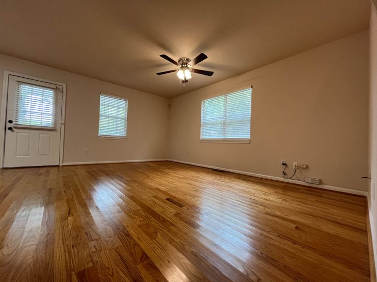 698 bryan st-12