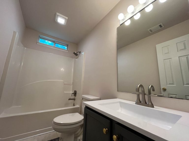 698 bryan st-5
